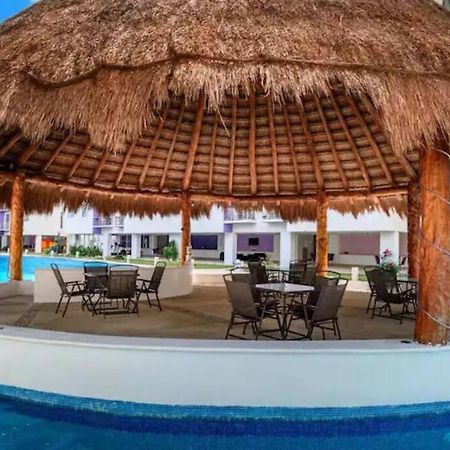 Home & Office Cancun Pool Экстерьер фото