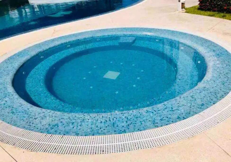 Home & Office Cancun Pool Экстерьер фото