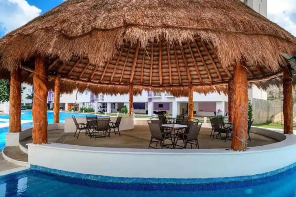 Home & Office Cancun Pool Экстерьер фото