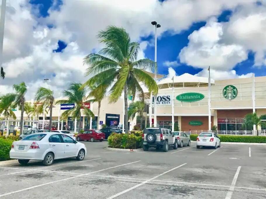 Home & Office Cancun Pool Экстерьер фото