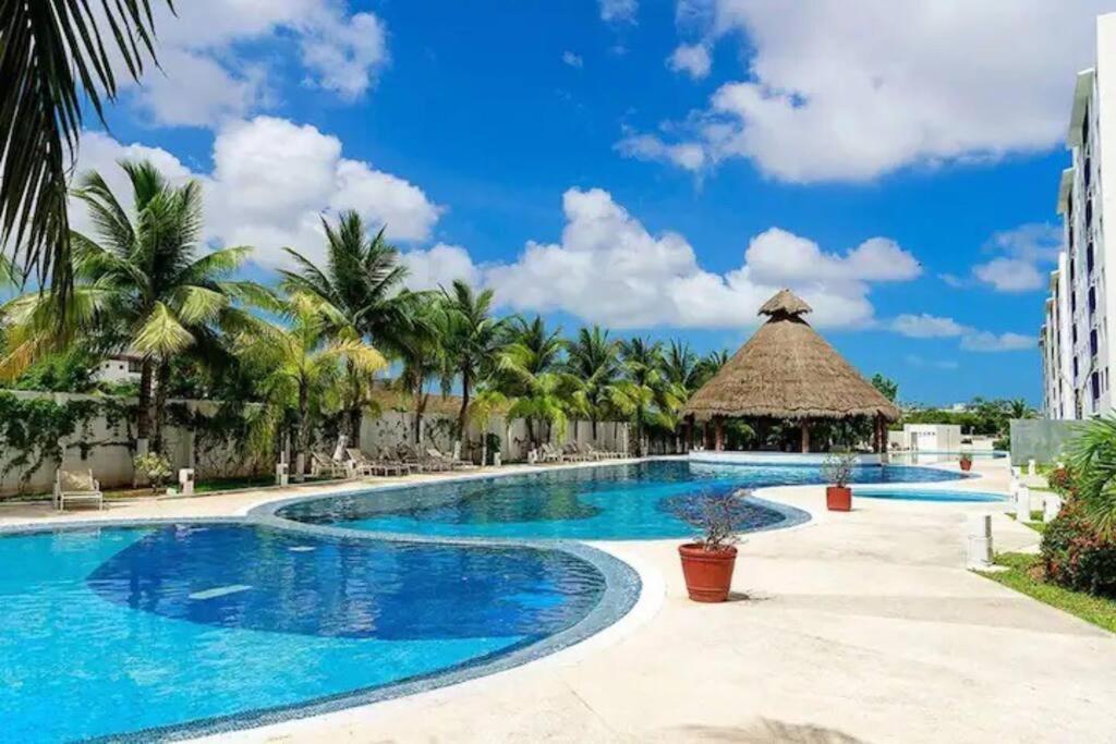 Home & Office Cancun Pool Экстерьер фото